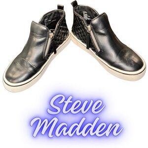 Steve Madden Girls Black Sneakers Sleek Casual Style
Bonus Sock 10 pairs